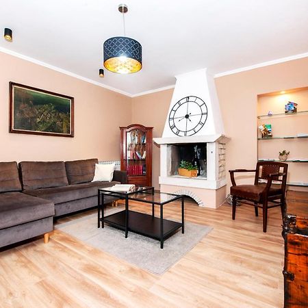 Apartment Miral 罗维尼村 外观 照片