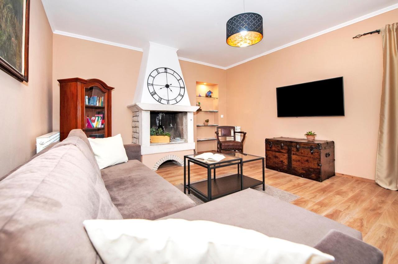 Apartment Miral 罗维尼村 外观 照片