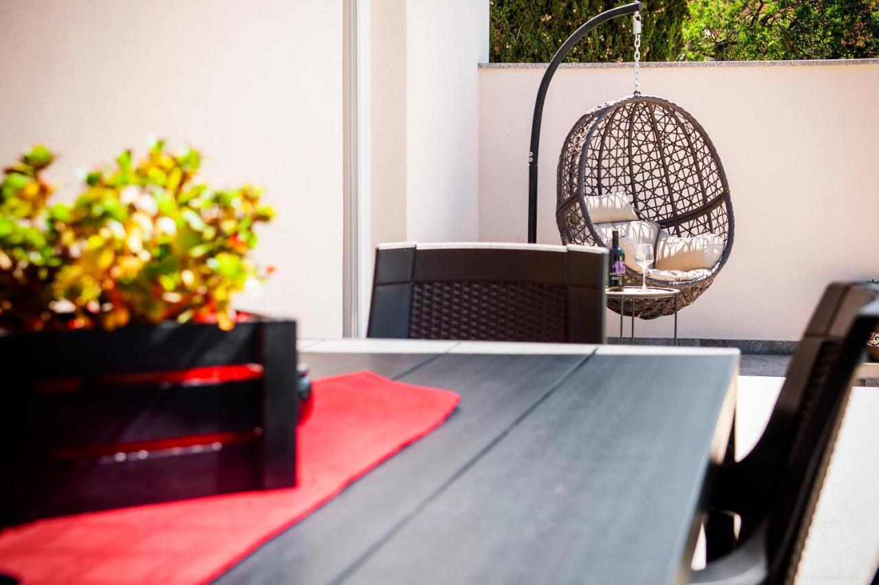 Apartment Miral 罗维尼村 外观 照片