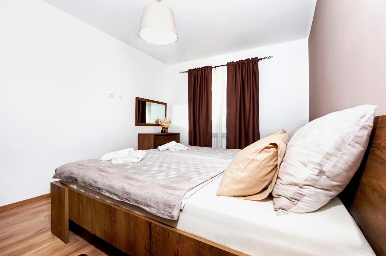 Apartment Miral 罗维尼村 外观 照片